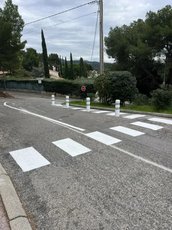 marquage signalisation routiere 83 13 pour copropriété, Toulon, MSR83.13