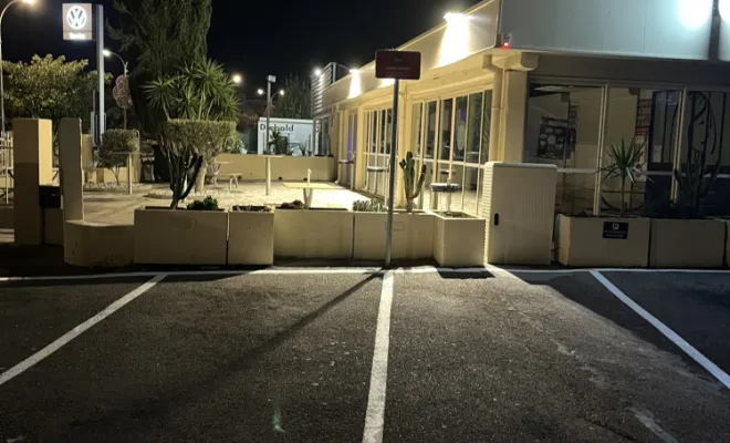 Marquage au sol et panneaux personnaliser pour la Boulangerie Marie Blachère  Sanary sur Mer, Toulon, MSR83.13