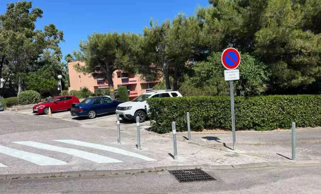 Installation de mobilier urbain, Toulon, MSR83.13