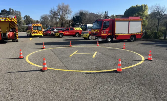 MSR 8313 à réaliser le marquage au sol intérieur et extérieur de la caserne des sapeurs pompiers de Sainte Maxime, Toulon, MSR83.13